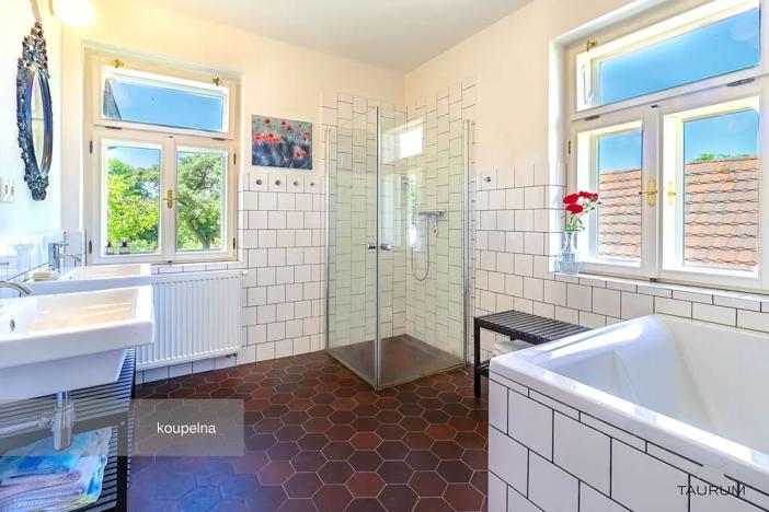 Prodej rodinného domu, Křeč, 178 m2