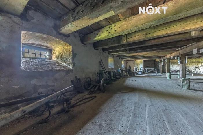 Prodej komerční nemovitosti, Buzice, 1800 m2