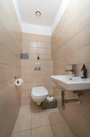 Prodej bytu 3+kk, Praha, Mezitraťová, 65 m2