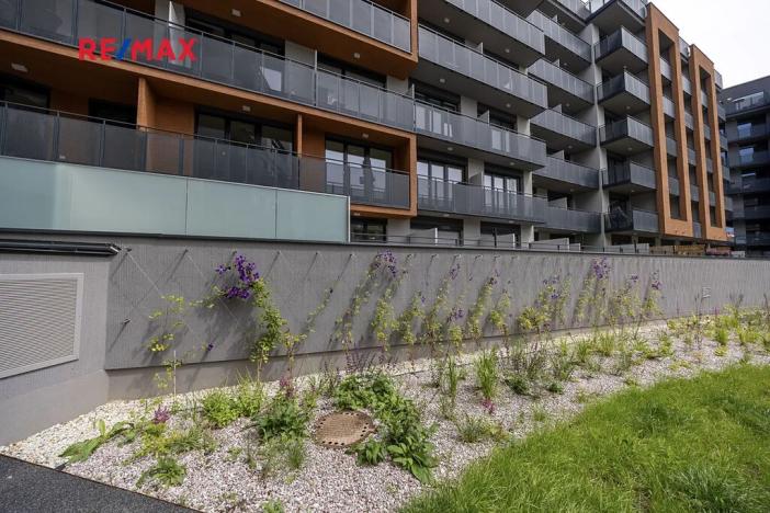 Prodej bytu 1+kk, Praha - Háje, Sochorcova, 33 m2