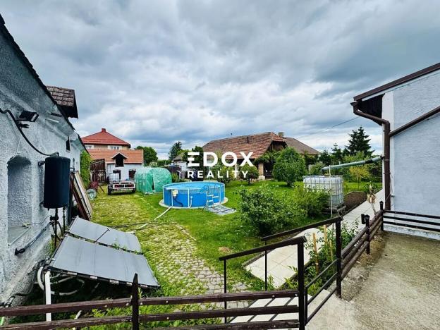 Prodej rodinného domu, Chrást, 280 m2