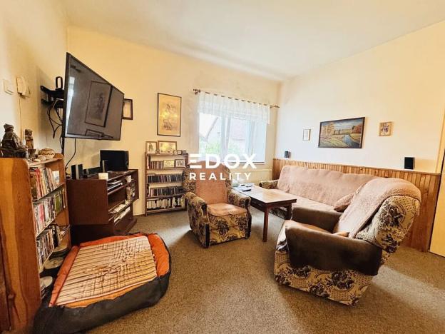 Prodej rodinného domu, Chrást, 280 m2