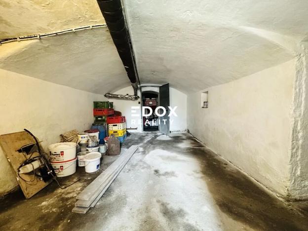 Prodej rodinného domu, Chrást, 280 m2