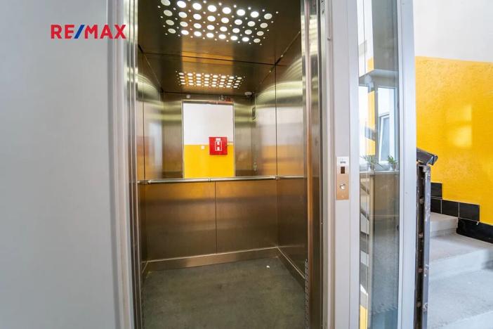 Prodej bytu 4+1, Praha - Bubeneč, Jugoslávských partyzánů, 108 m2