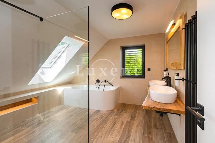 Prodej rodinného domu, Malšín, 320 m2