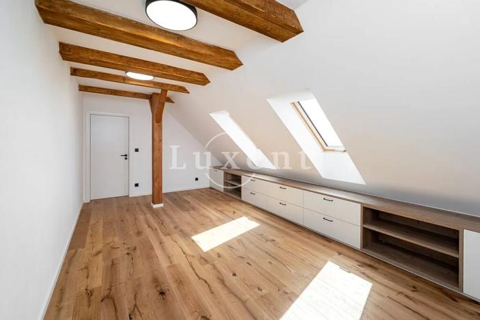 Prodej rodinného domu, Malšín, 320 m2