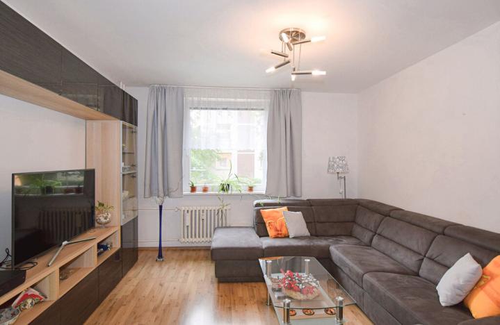 Pronájem bytu 2+1, Praha - Hlubočepy, Voskovcova, 48 m2