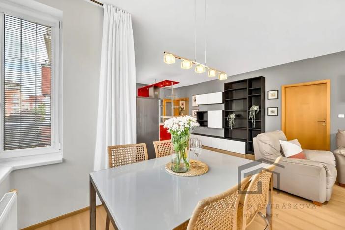 Pronájem bytu 2+kk, Praha - Záběhlice, Mattioliho, 61 m2