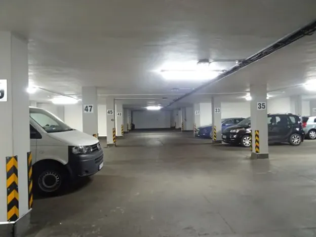 Pronájem garážového stání, Ostrava, 30. dubna, 10 m2