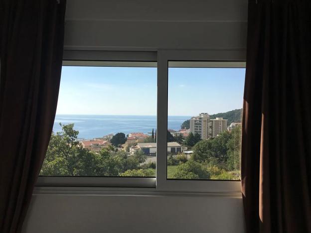 Prodej bytu 4+kk, Budva, Černá Hora, 104 m2