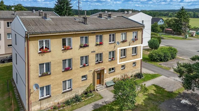 Prodej bytu 3+1, Sytno, 73 m2