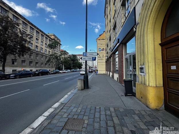 Prodej bytu 2+kk, Praha - Nové Město, Klimentská, 44 m2