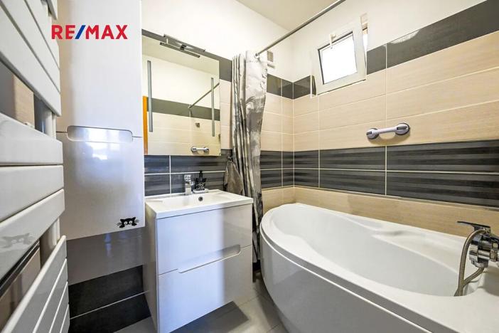 Prodej bytu 2+kk, Kosmonosy, Pionýrů, 113 m2