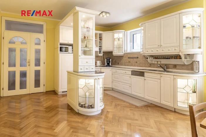 Prodej rodinného domu, Praha - Kunratice, Valcířská, 181 m2