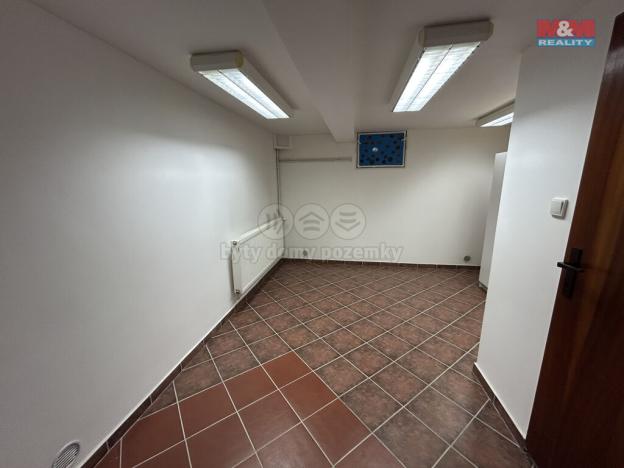 Pronájem obchodního prostoru, Louny, Osvoboditelů, 31 m2