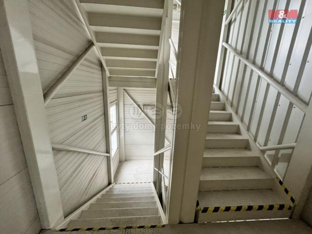 Pronájem skladu, Ostrava - Slezská Ostrava, Uhlířská, 1095 m2