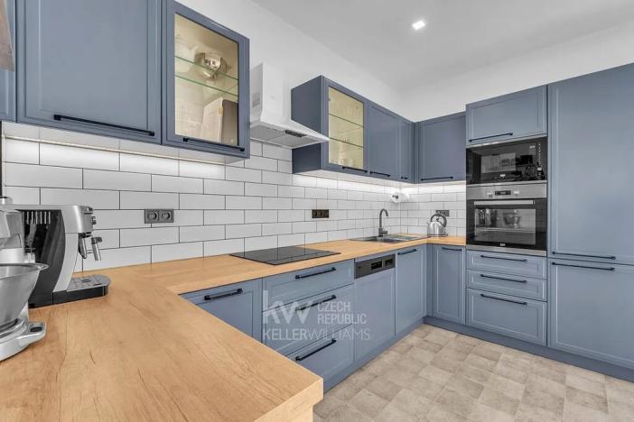 Prodej rodinného domu, Velim, Palackého, 270 m2