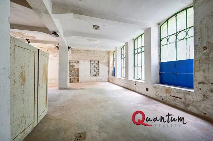 Prodej obchodního prostoru, Janská, 4600 m2