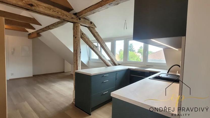 Pronájem bytu 2+kk, Řevnice, Nerudova, 49 m2