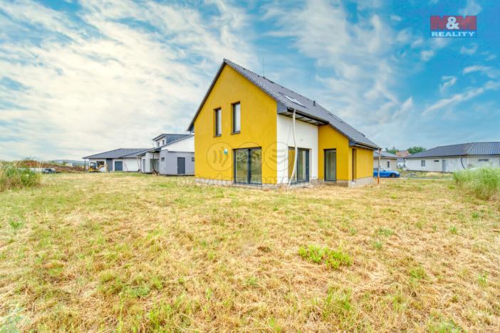 Prodej rodinného domu, Lužany, 144 m2