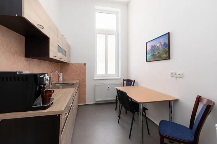 Pronájem kanceláře, Opava, Na Rybníčku, 180 m2