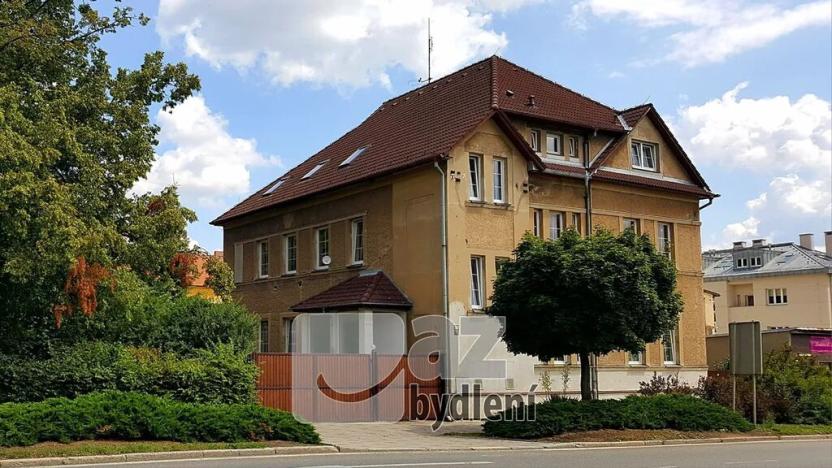 Prodej bytu 3+1, Tábor, Čsl. armády, 108 m2