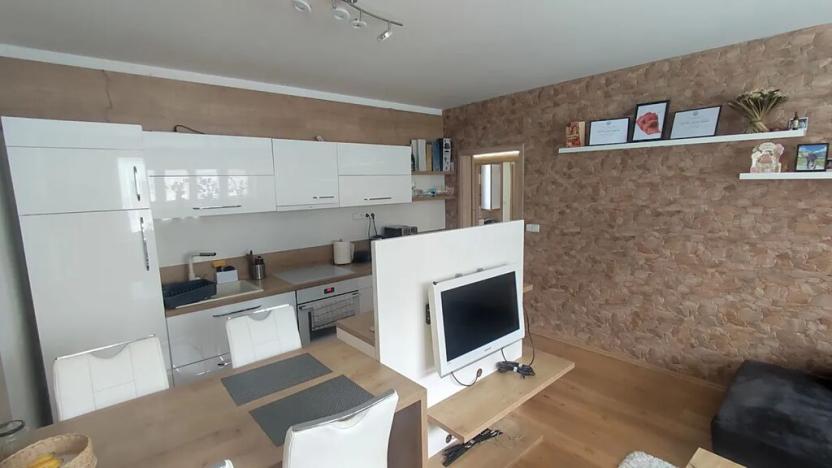 Prodej bytu 3+kk, Hradec Králové, Bozděchova, 63 m2