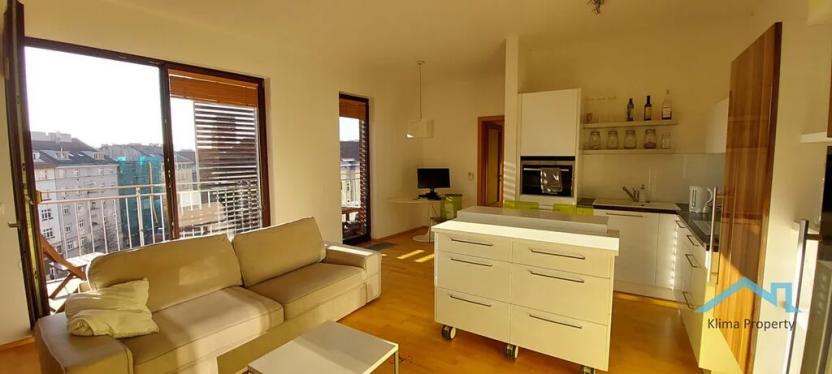 Pronájem bytu 3+kk, Praha - Holešovice, Jankovcova, 78 m2