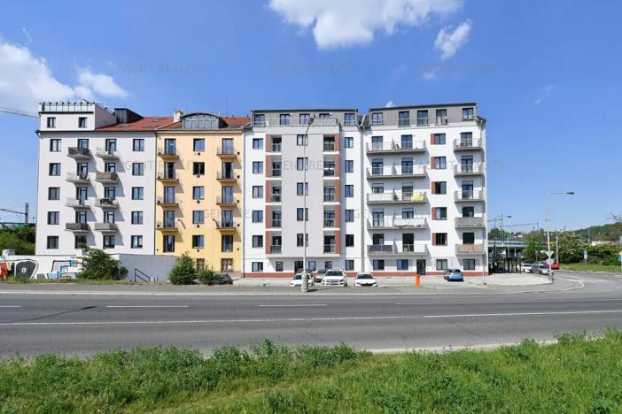 Pronájem bytu 1+kk, Praha - Holešovice, V závětří, 41 m2