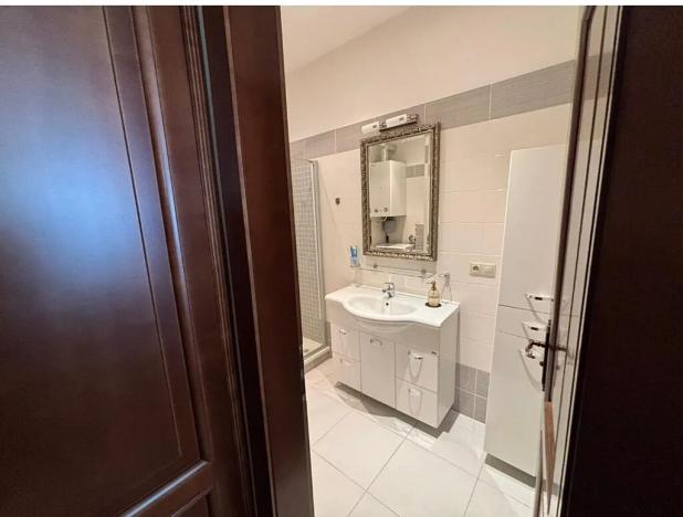 Prodej bytu 2+kk, Karlovy Vary, Vřídelní, 58 m2