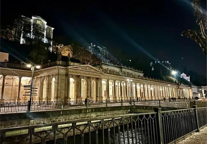 Prodej bytu 2+kk, Karlovy Vary, Vřídelní, 28 m2