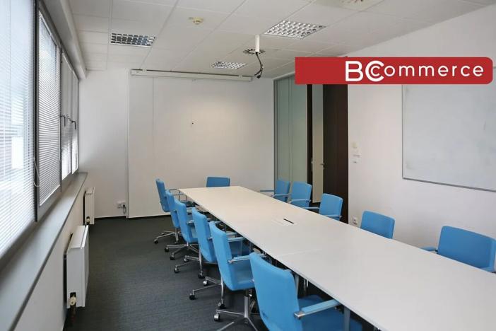 Pronájem kanceláře, Brno, 577 m2