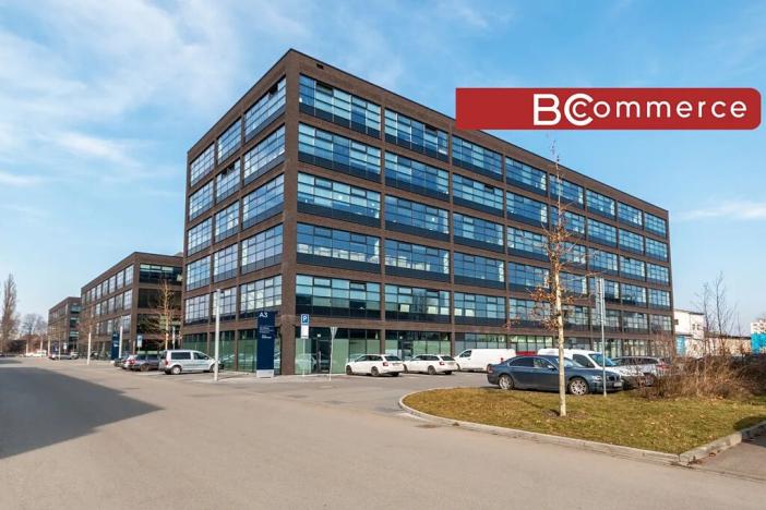 Pronájem kanceláře, Brno, 607 m2