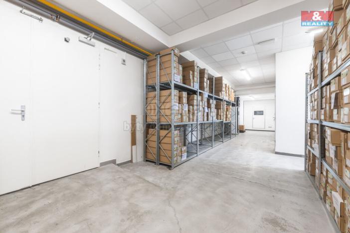 Prodej výrobních prostor, Tečovice, 2469 m2