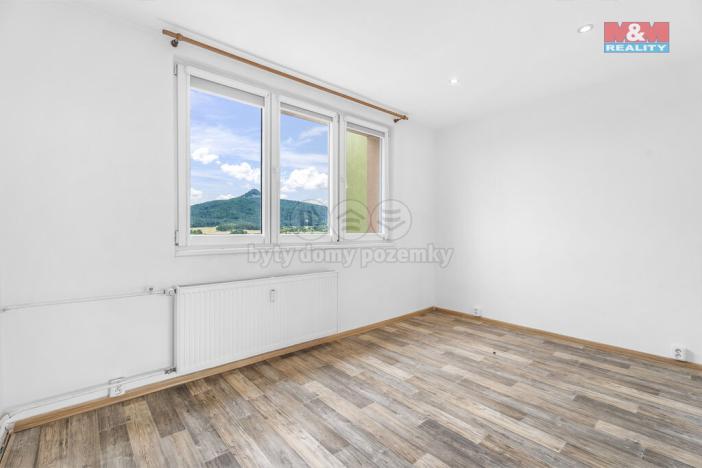 Prodej bytu 3+1, Mimoň - Mimoň I, Sídliště pod Ralskem, 75 m2