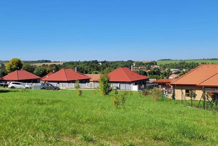 Prodej pozemku pro bydlení, Knovíz, 1033 m2