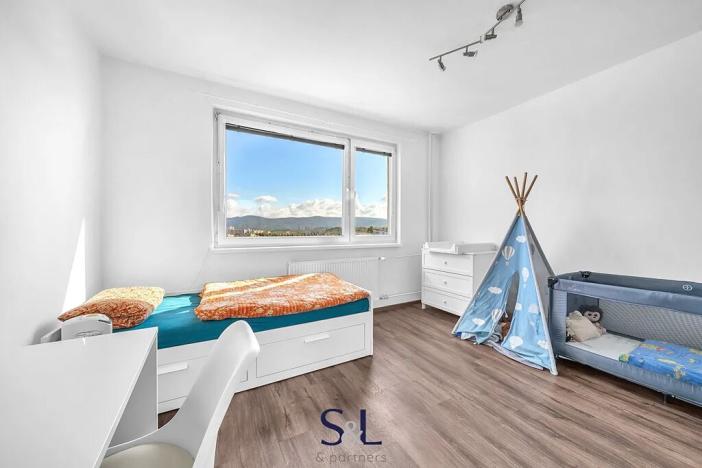 Prodej bytu 3+1, Liberec, Dobiášova, 75 m2