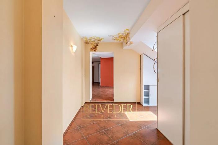 Prodej atypického bytu, Teplice, Krupská, 180 m2