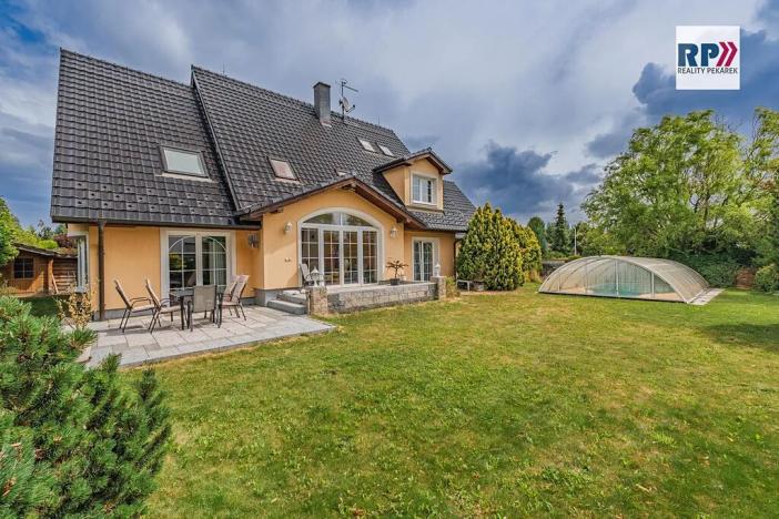 Prodej rodinného domu, Šestajovice, Potoční, 320 m2