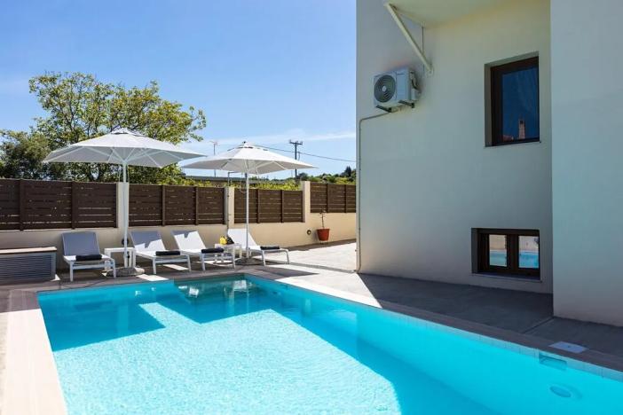 Prodej vily, Roustika, Řecko, 180 m2