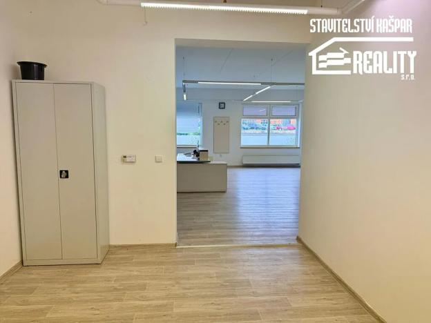 Pronájem obchodního prostoru, Chrudim, Obce Ležáků, 146 m2