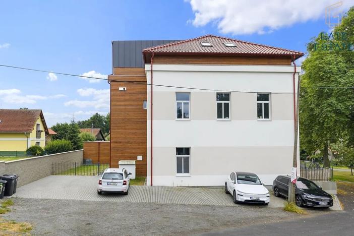 Prodej bytu 2+kk, Křížkový Újezdec, 46 m2