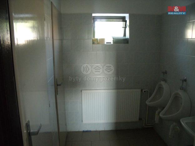 Prodej obchodního prostoru, Babice, Sportovní, 650 m2