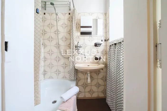 Prodej bytu 2+1, Praha - Holešovice, Veletržní, 74 m2