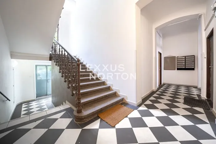 Prodej bytu 2+1, Praha - Holešovice, Veletržní, 74 m2