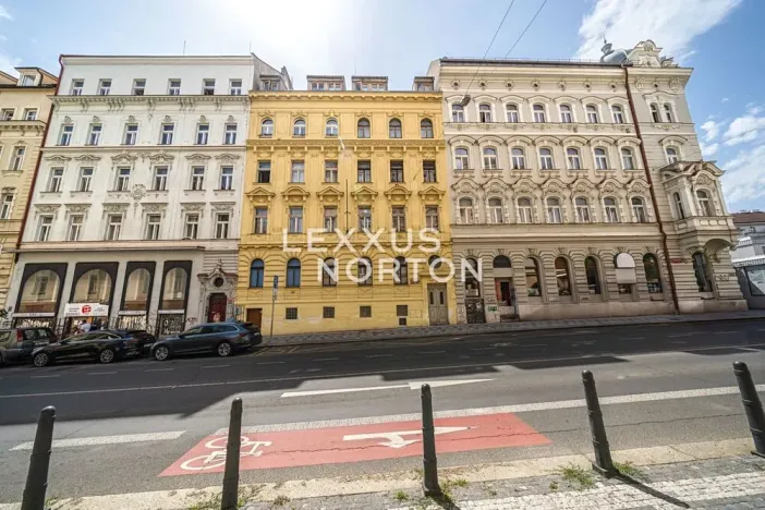 Prodej bytu 2+1, Praha - Holešovice, Veletržní, 74 m2