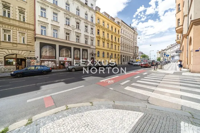 Prodej bytu 2+1, Praha - Holešovice, Veletržní, 74 m2