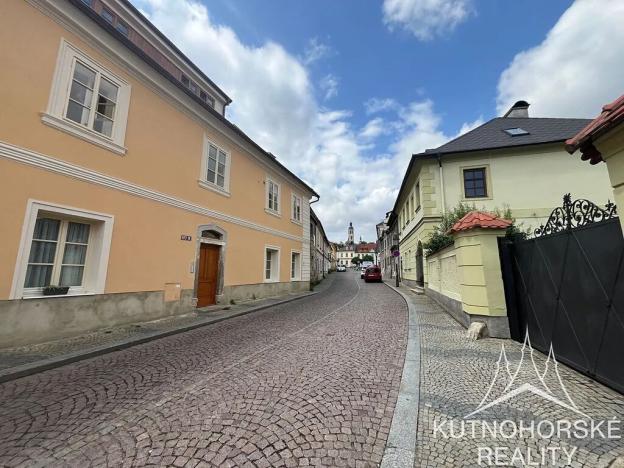 Pronájem bytu 1+1, Kutná Hora, Jungmannovo náměstí, 49 m2