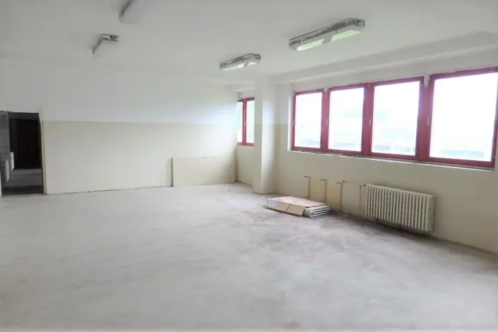 Pronájem skladu, Louny, Postoloprtská, 20000 m2