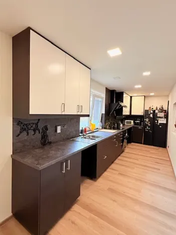 Prodej rodinného domu, Jirny, Zámecká, 180 m2